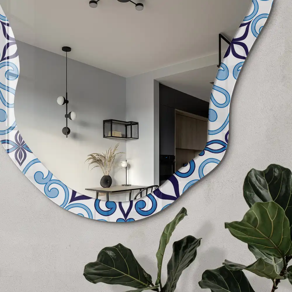Nepravidelné zrcadlo s potiskem světle modrý ornament
