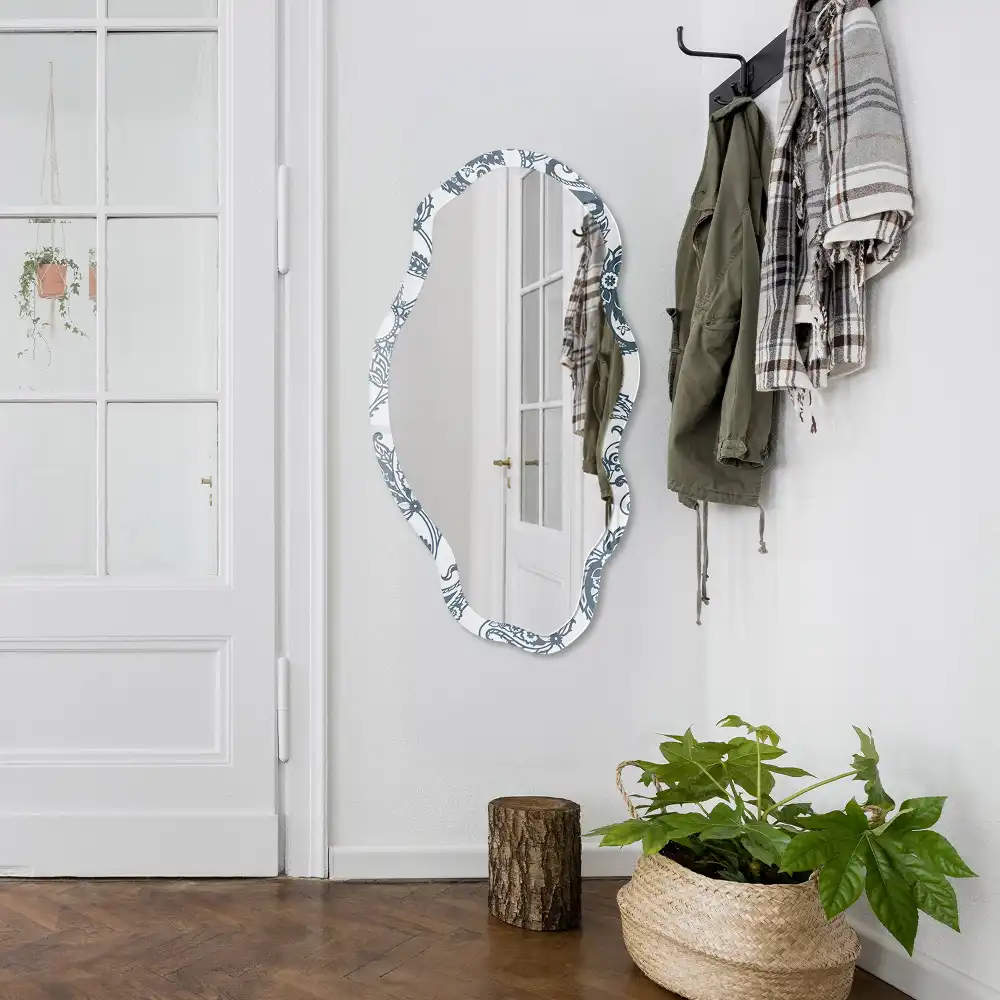 Nepravidelné zrcadlo s potiskem elegantní ornamenty
