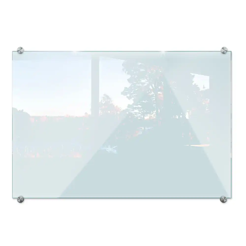 Transparentní kuchyňský panel