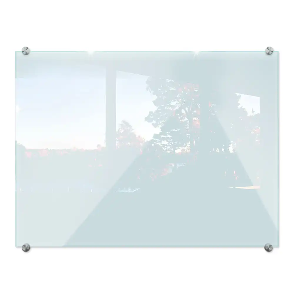 Transparentní kuchyňský panel