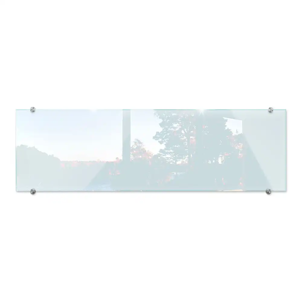 Transparentní kuchyňský panel