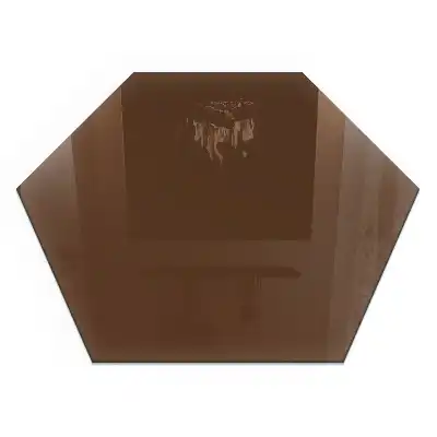 Hnědá šestihranná skleněná podložka pod krbová kamna