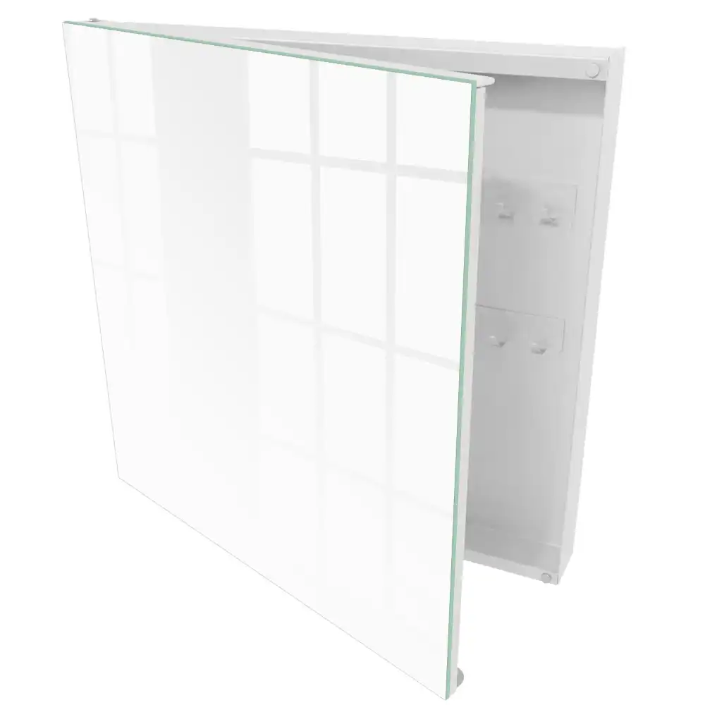 Minimalistický box na klíče v bílé barvě