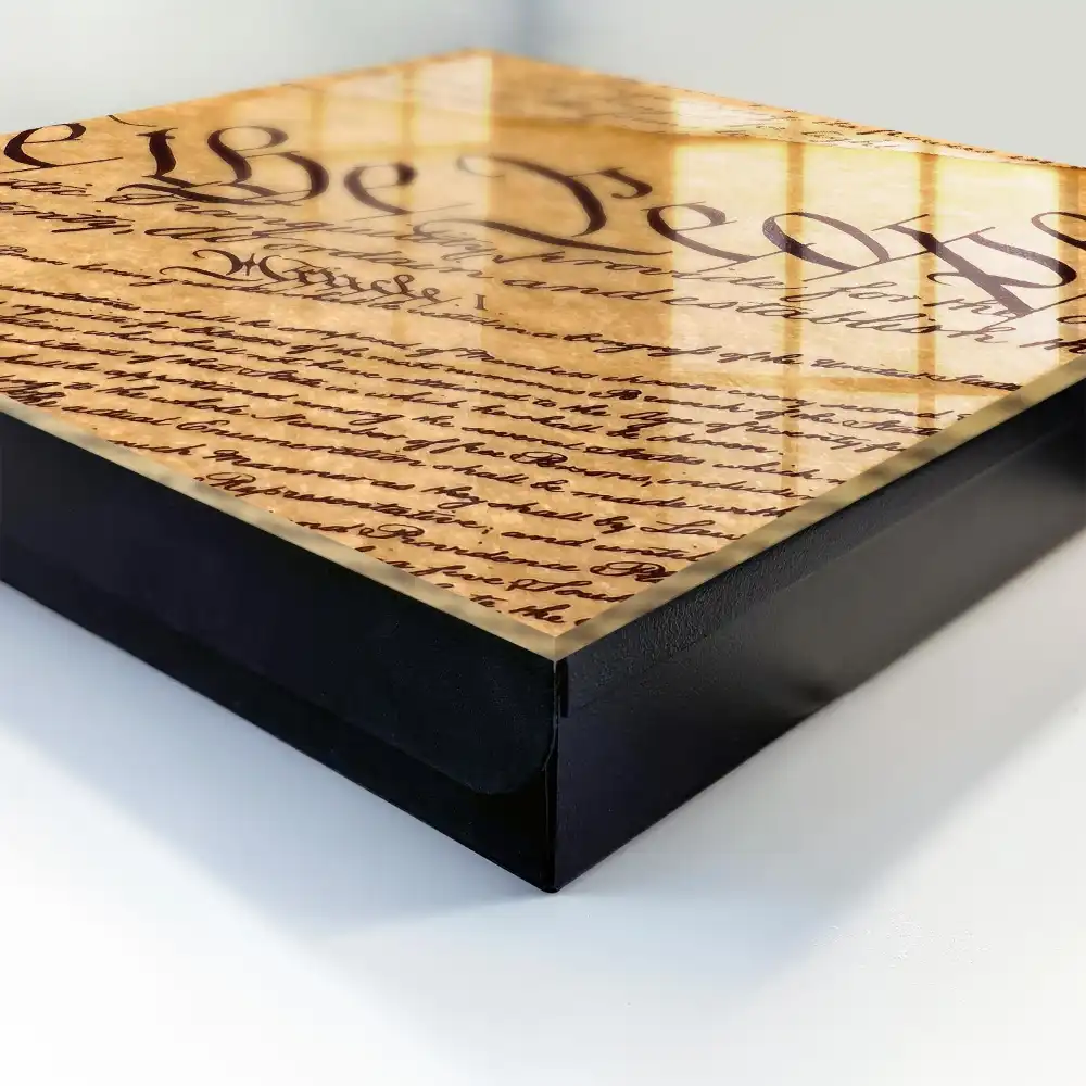 Ozdobný box na klíče s motivem rukopisu