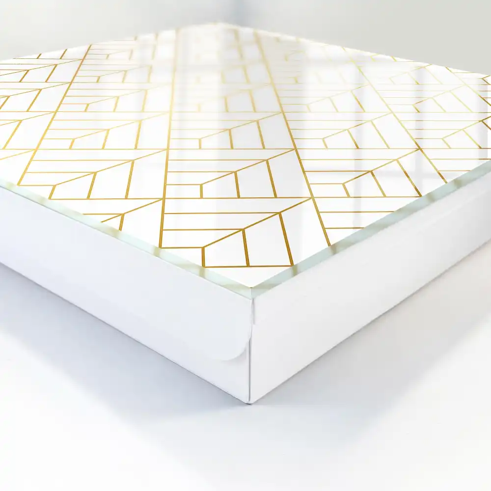 Moderní geometrický box na klíče v jasných barvách