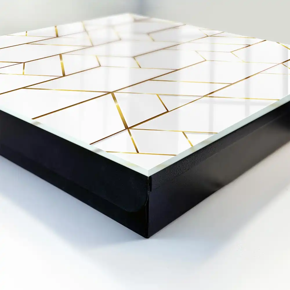 Nástěnná skříňka na klíče s elegantním geometrickým vzorem
