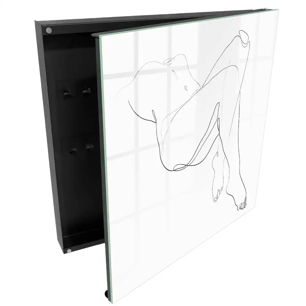 Nástěnná skříňka na klíče v minimalistickém stylu