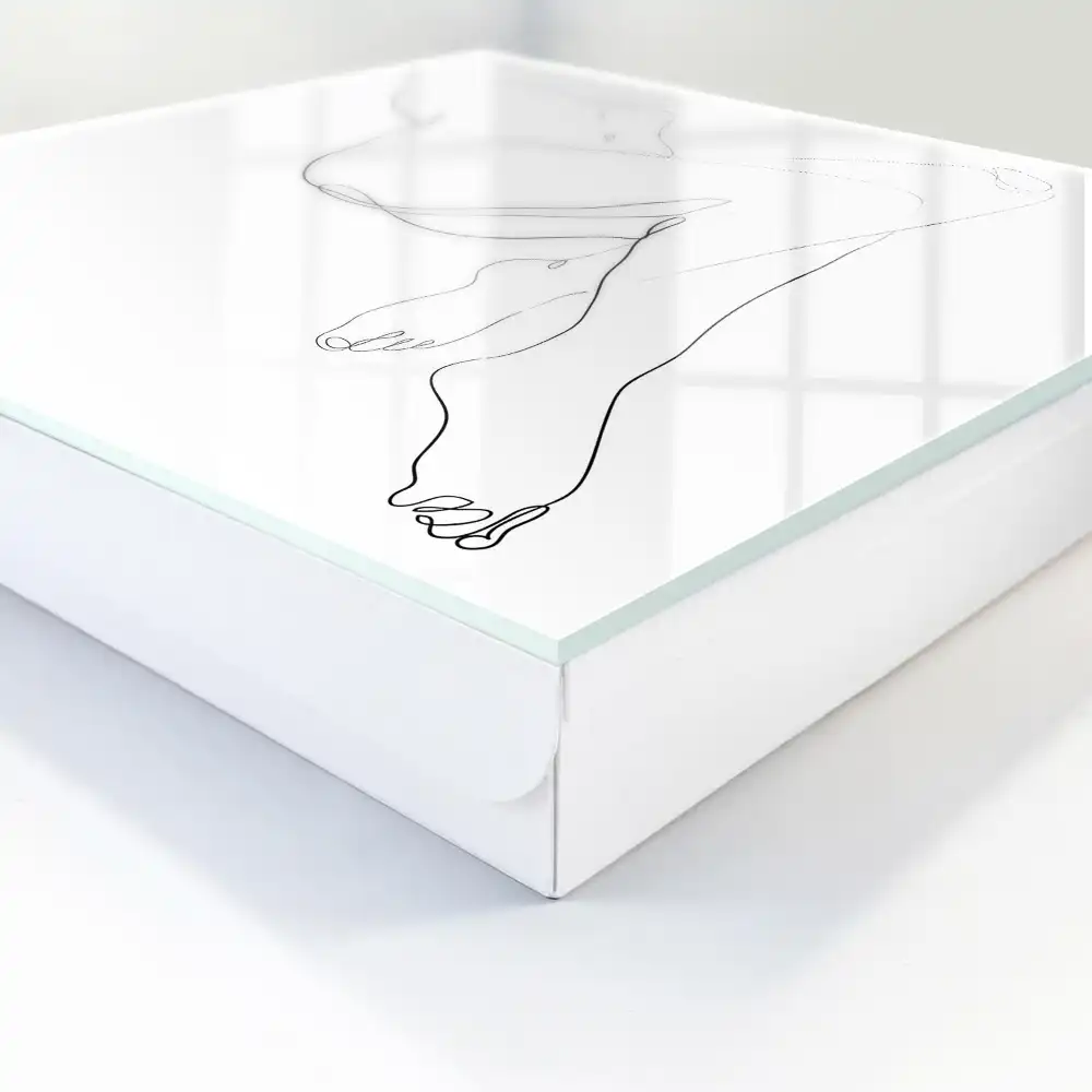 Nástěnná skříňka na klíče v minimalistickém stylu