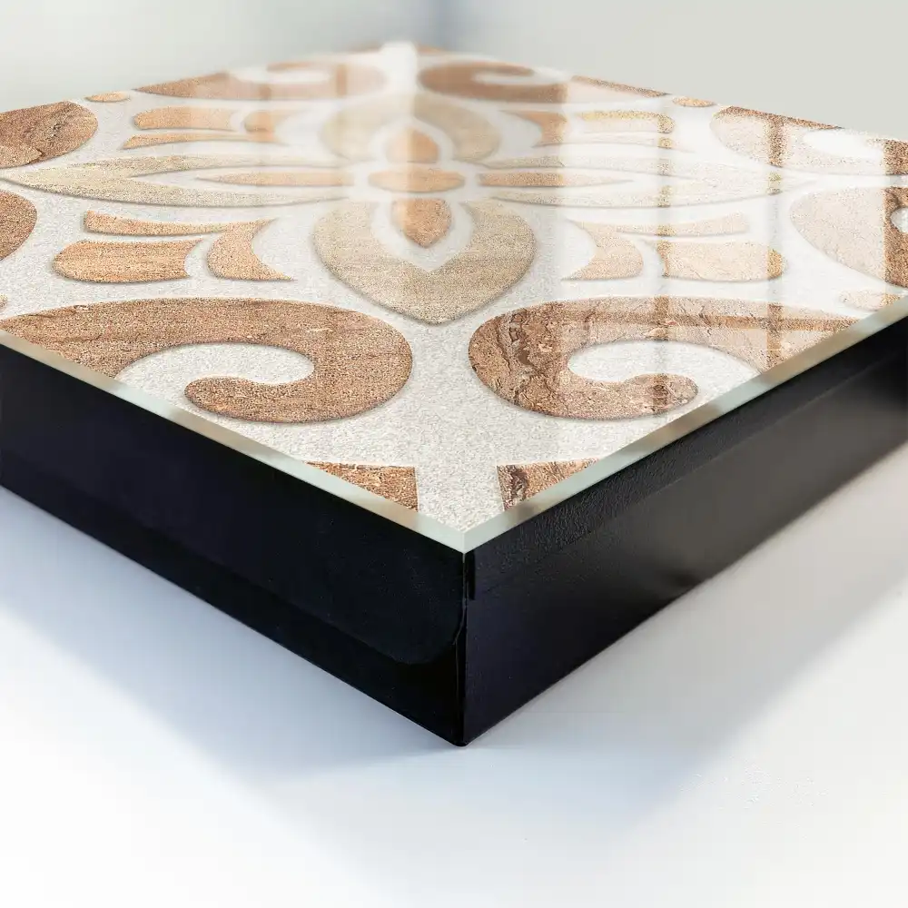 Geometrický box na klíče v odstínech béžové a hnědé barvy