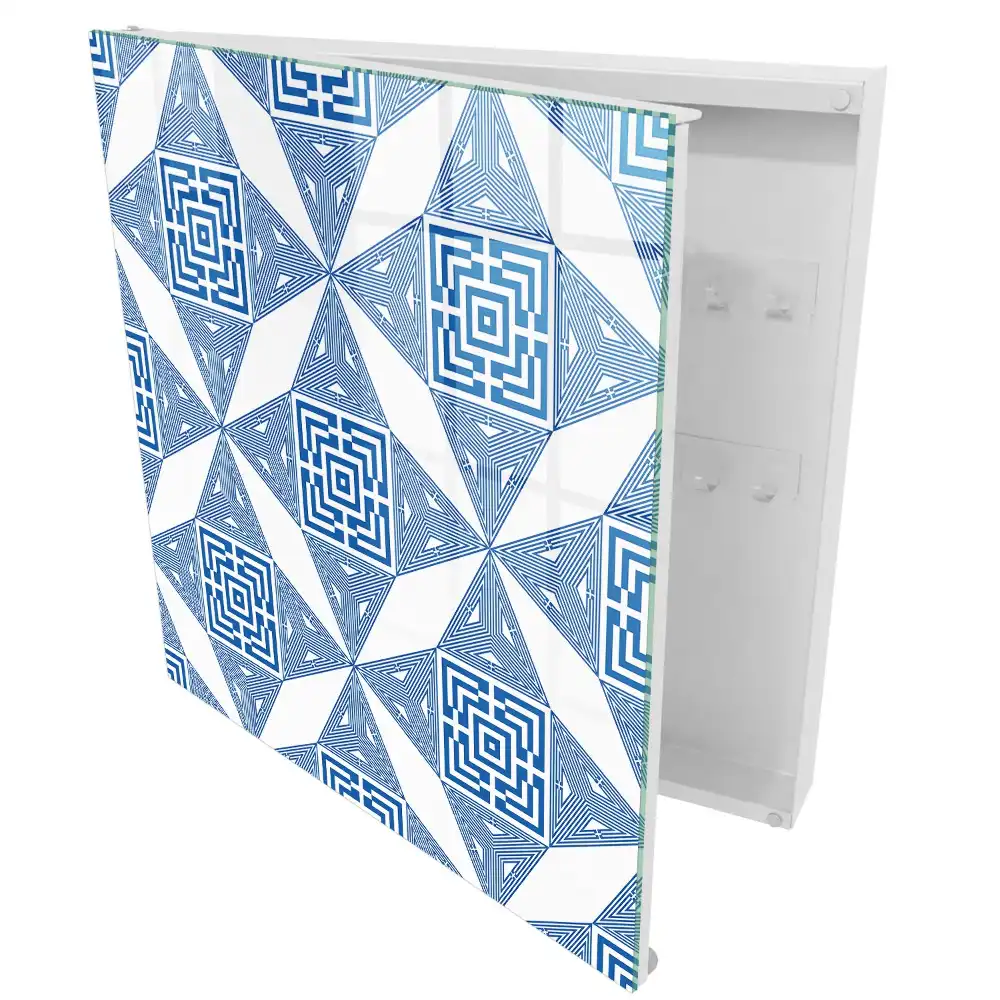 Geometrický box na klíče s modrými čtverečky