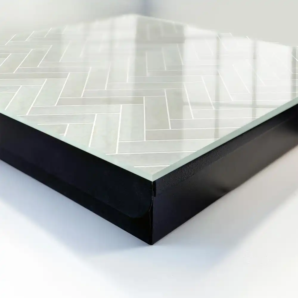 Geometrický box na klíče s motivem rybí kosti v tlumených barvách