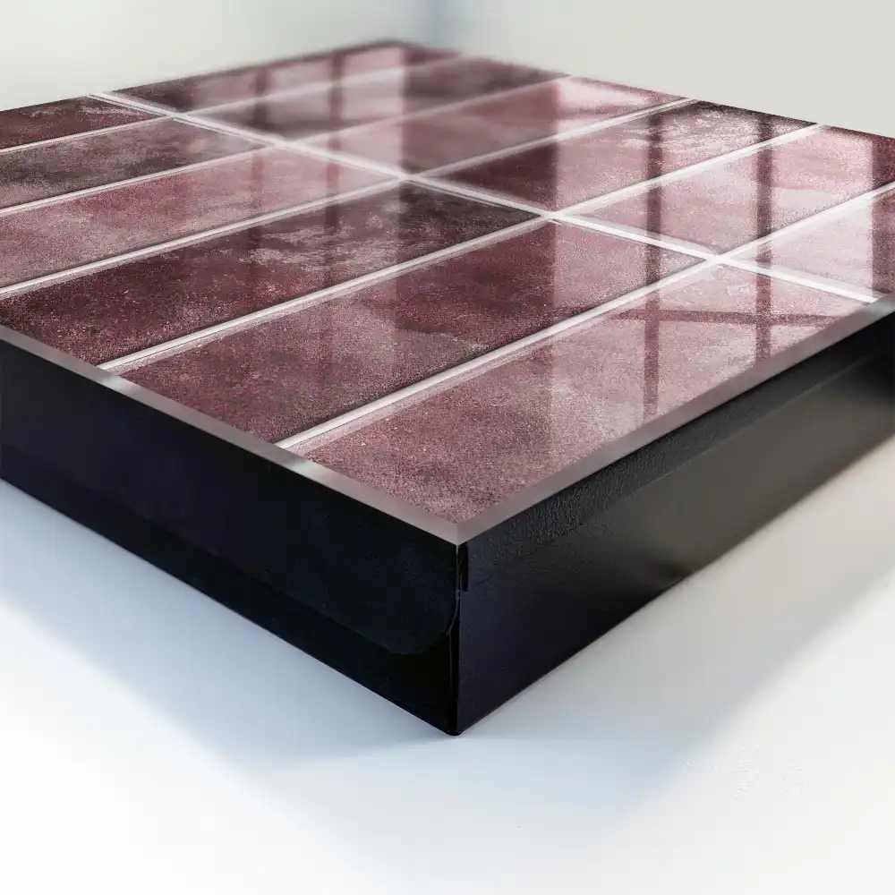 Box na klíče s motivem vínových dlaždic a elegantní texturou