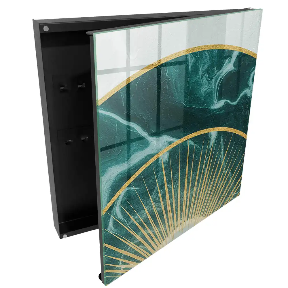 Elegantní box na klíče se zelenými linkami na mramorovém pozadí