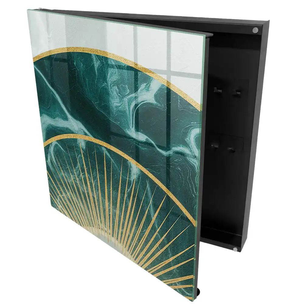 Elegantní box na klíče se zelenými linkami na mramorovém pozadí