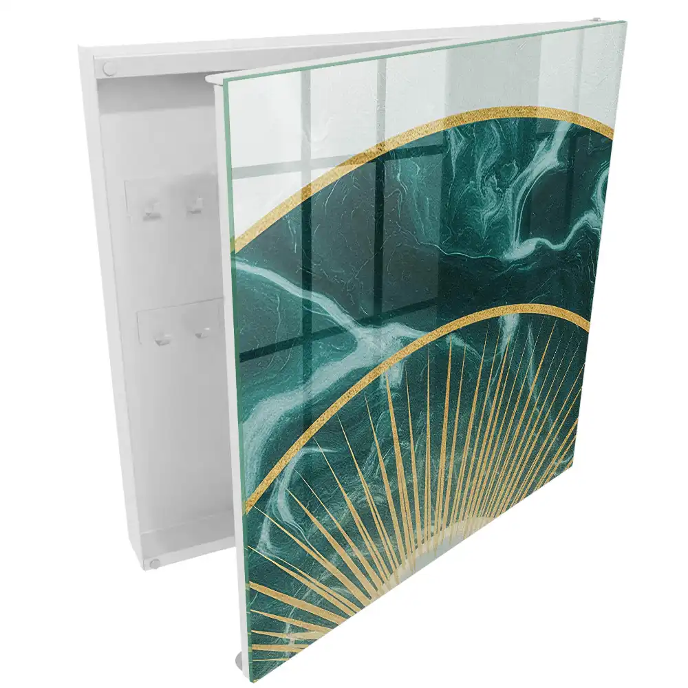 Elegantní box na klíče se zelenými linkami na mramorovém pozadí