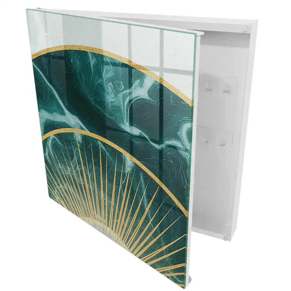 Elegantní box na klíče se zelenými linkami na mramorovém pozadí