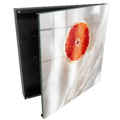 Nástěnná skříňka na klíče v barvě grapefruitu s krémovou strukturou