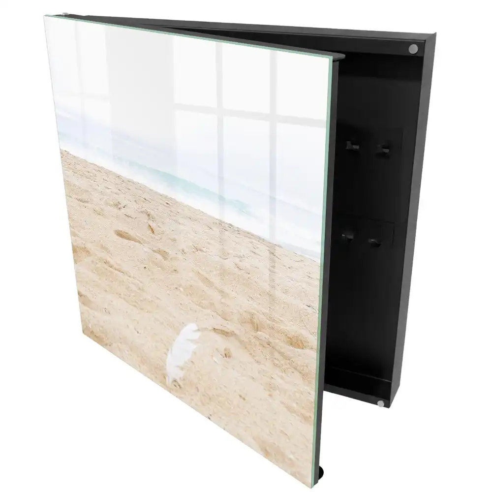 Nástěnná skříňka na klíče motiv pláže s pískem a klidným mořem