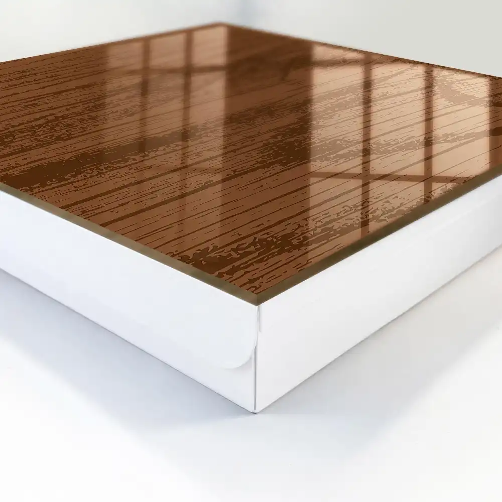 Box na klíče s texturou hnědého dřeva