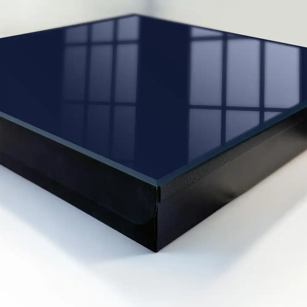 Moderní elegantní box na klíče v tmavě modré barvě