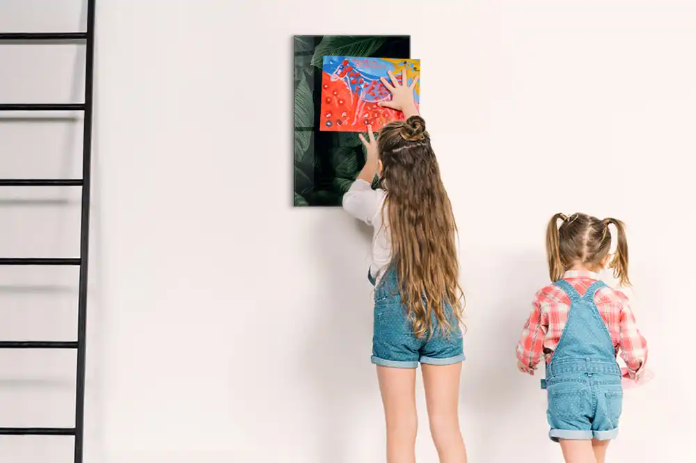 Magnetická kreslicí tabule s motivem exotických listů