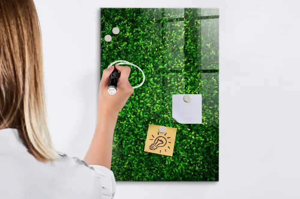 Magnetická popisovací tabule se vzorem zeleného živého plotu