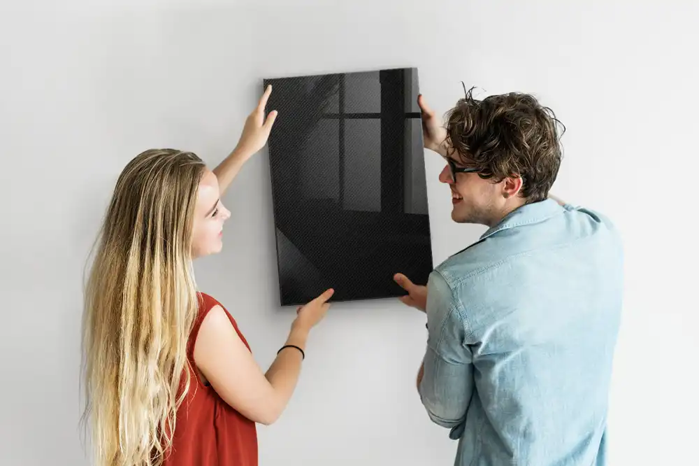 Magnetická popisovací tabule s tmavou strukturou
