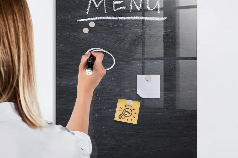 Magnetická kreslicí tabule pro restaurace