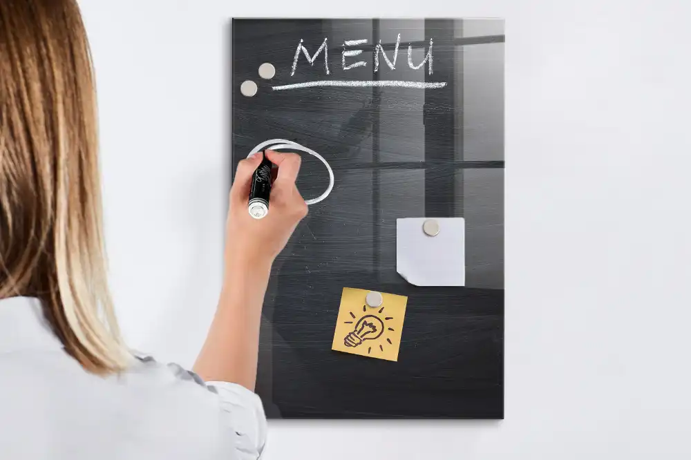 Magnetická kreslicí tabule pro restaurace