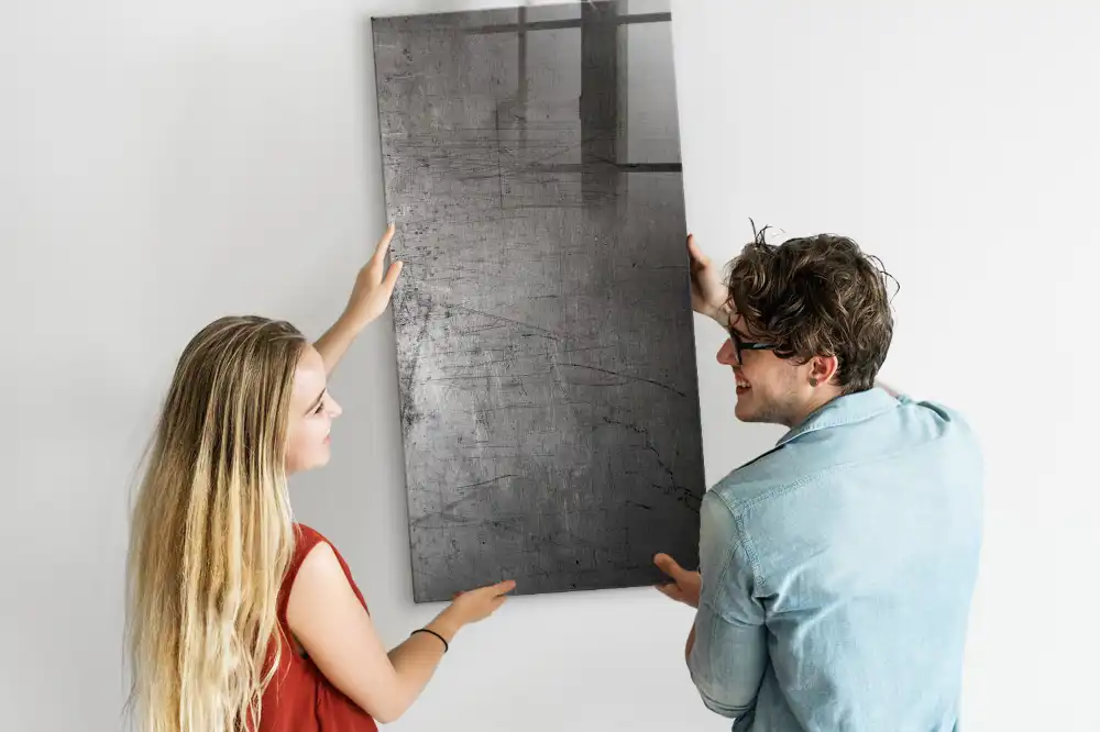 Magnetická popisovací tabule z oceli s poškrábaným povrchem