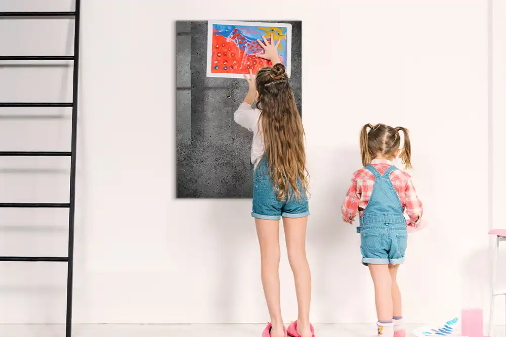 Magnetická popisovací tabule v designu surový beton