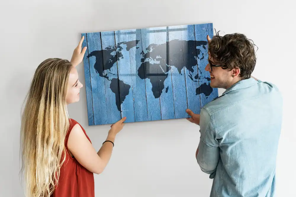 Magnetická psací tabule mapa světa na dřevě