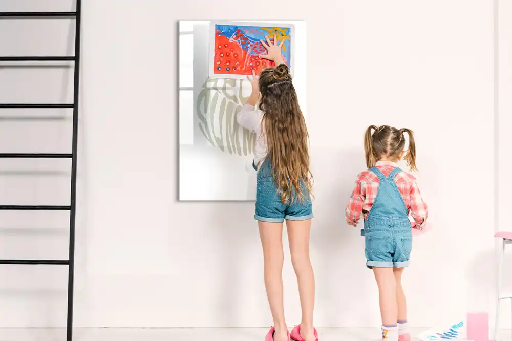Magnetická popisovací tabule s nápisem Ahoj léto