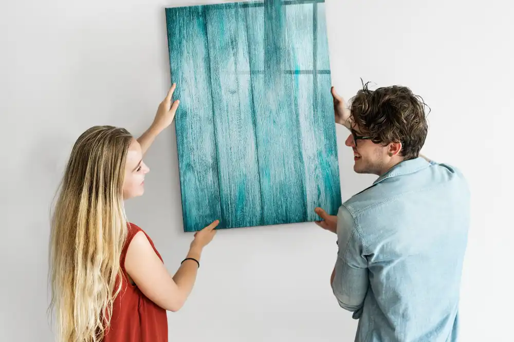 Magnetická kreslící tabule v modrém dřevěném rámu