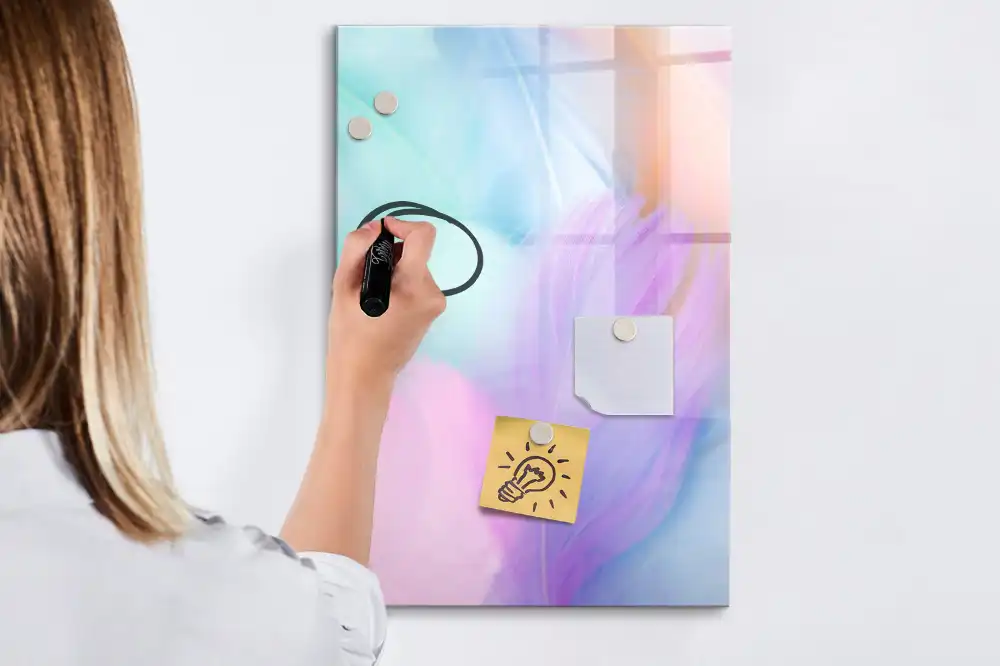 Magnetická psací tabule peří v pastelových barvách
