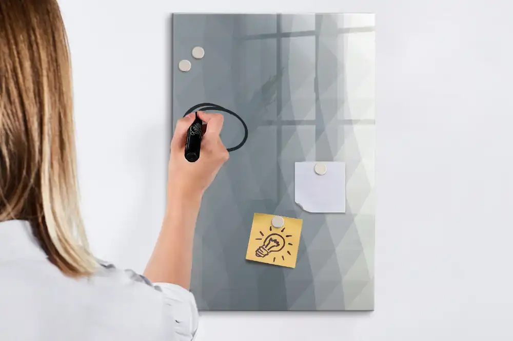 Magnetická kreslicí tabule s motivem šedé malířské vlny
