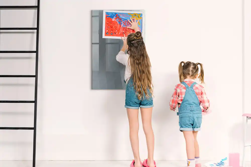 Magnetická kreslicí tabule s motivem šedé malířské vlny
