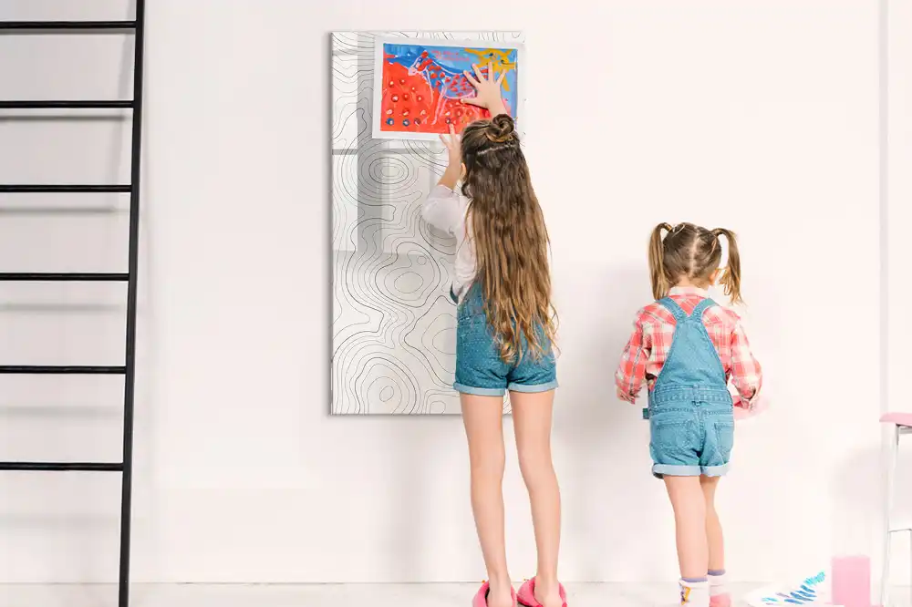 Magnetická popisovací tabule s motivem abstraktních linií