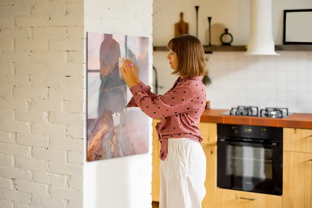 Stylová magnetická psací tabule z konglomerátu