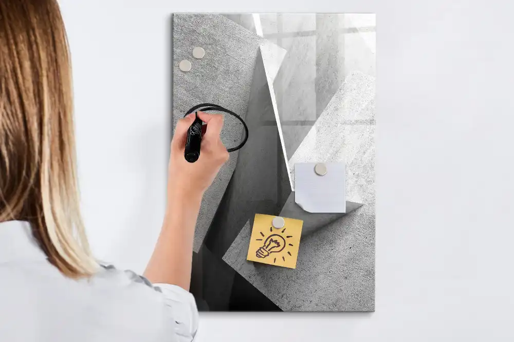 Magnetická popisovací tabule s geometrickým vzorem