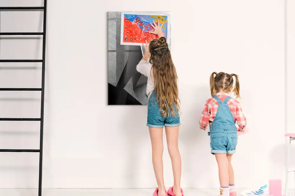 Magnetická popisovací tabule s geometrickým vzorem