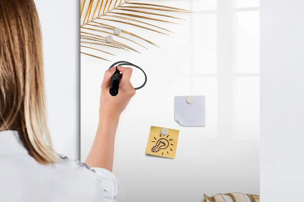 Magnetická kreslicí tabule se zlatými listy