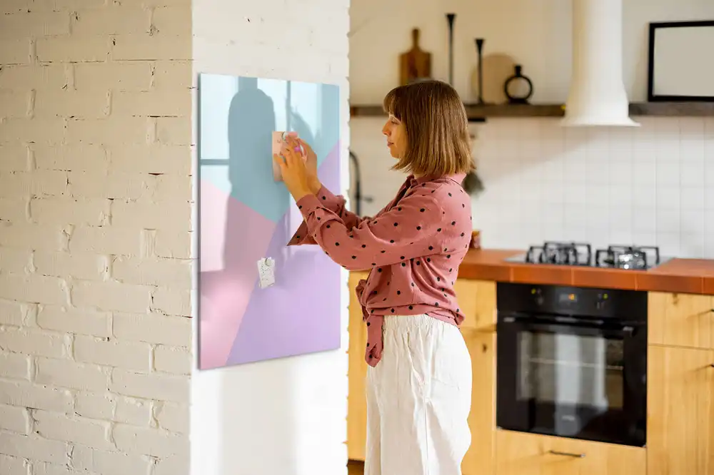 Magnetická popisovací tabule s jemným pastelovým vzorem