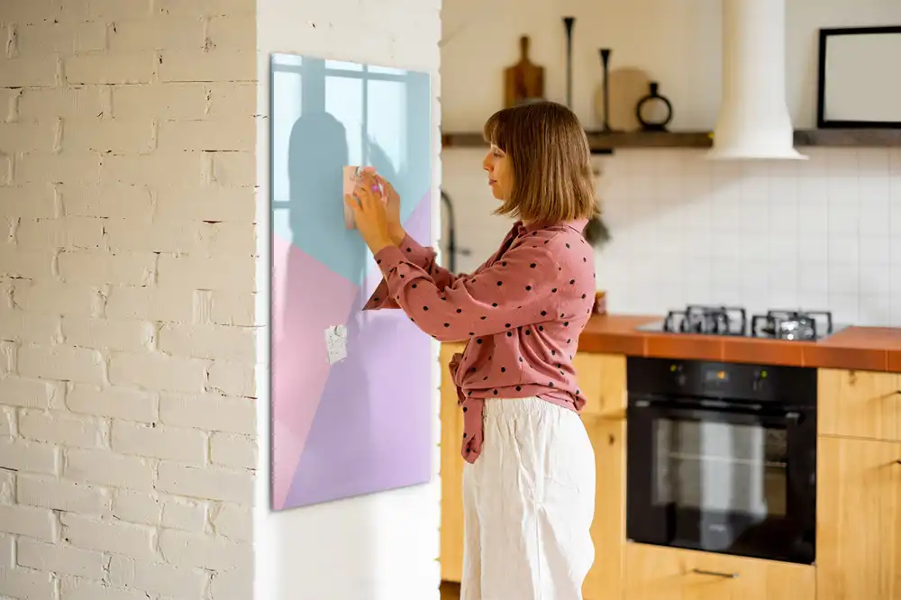 Magnetická popisovací tabule s jemným pastelovým vzorem
