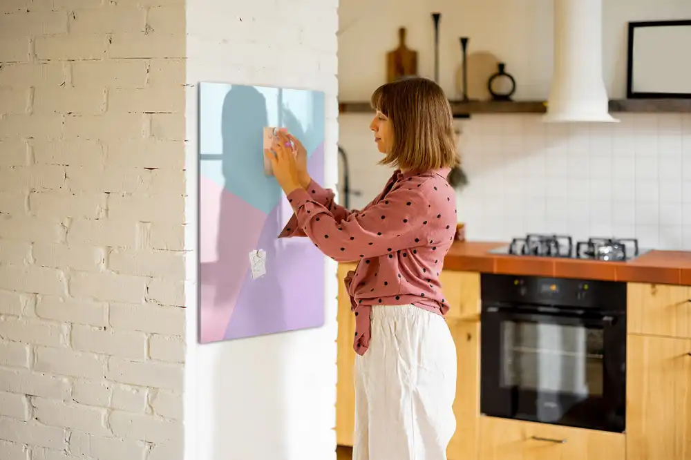 Magnetická popisovací tabule s jemným pastelovým vzorem