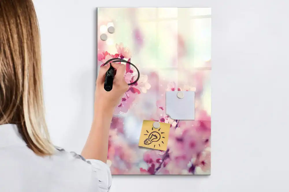 Magnetická kreslící tabule První jarní pupeny