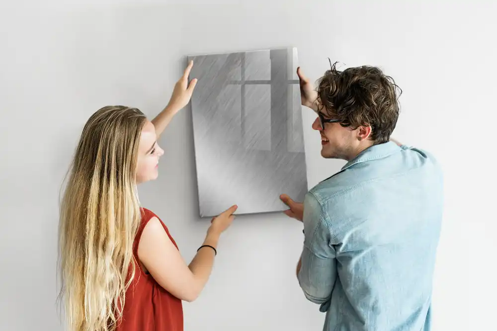 Magnetická kreslicí tabule s kovovým leskem