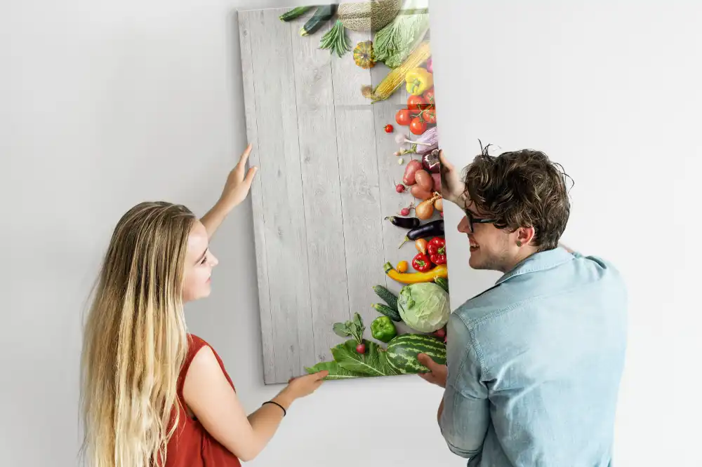 Magnetická kreslicí tabule se zeleninou na dřevěném podstavci