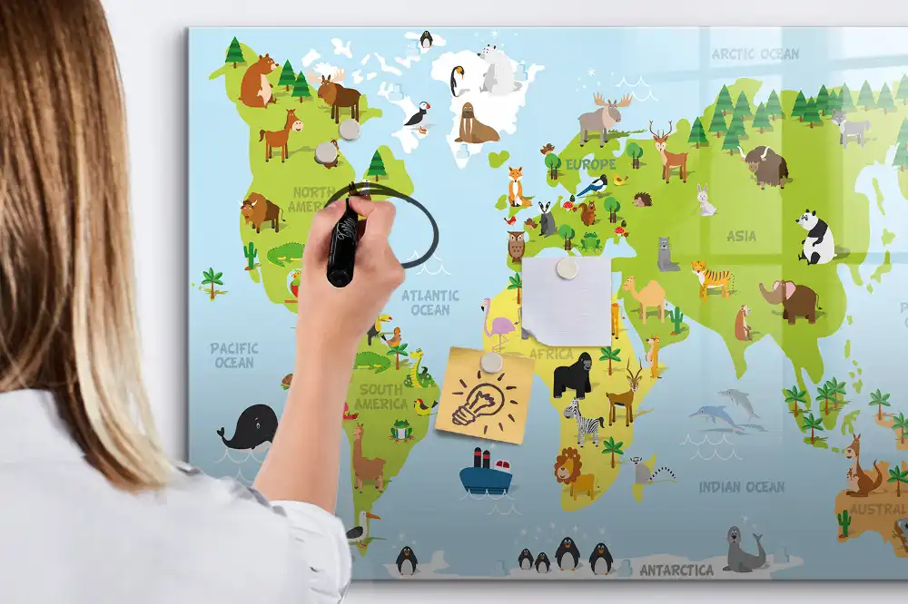 Magnetická kreslící tabule pro děti mapa světa se zvířaty