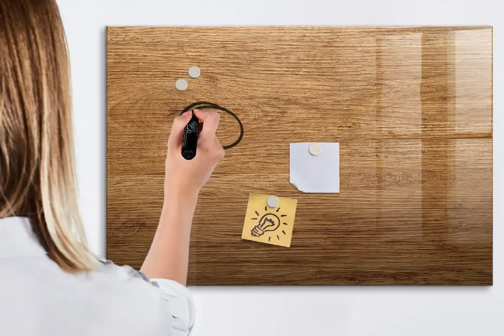 Dětská magnetická kreslící tabule z lehkého dřeva